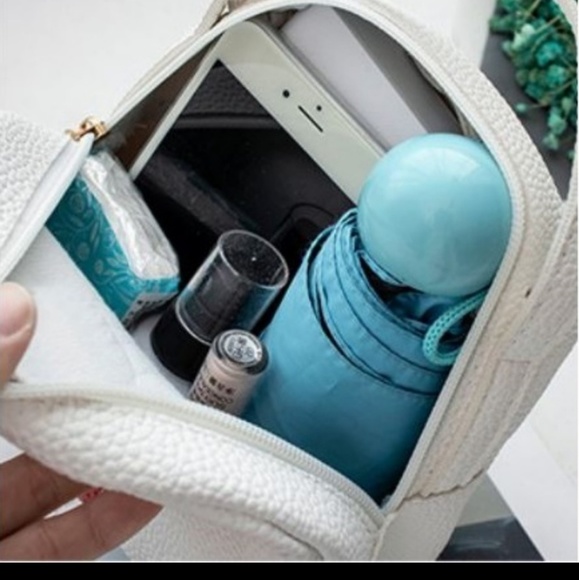 Cross body messenger bag - Picture 3 of 3